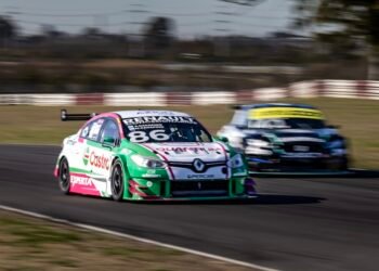 Victoria porteña de Agustín y Matías Canapino en Turismo Carretera 2000