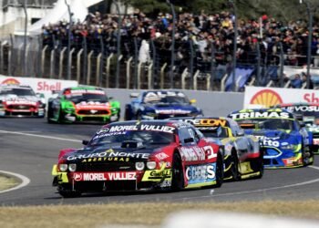 Efecto Mercedes Benz: otra marca alemana y una japonesa se sumarían al Turismo Carretera