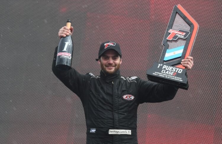 A lo campeón: Santiago Lantella se quedó con la final de Clase 2 de Turismo Pista