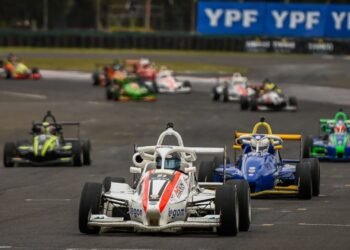 Fórmula Nacional: “Siempre es positivo sumar pilotos jóvenes y ayudarlos a cumplir sus objetivos”