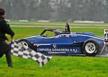 Fórmula 4 en La Plata: Sexe se llevó la carrera y se mete en la lucha por el título