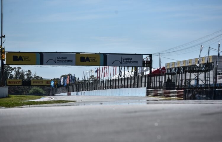 200Km de Buenos Aires: en plena actividad y por cuestiones de performance el TC2000 se muda de circuito