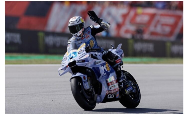Álex Márquez venció a Marc y se quedó con el triunfo en el GP de Cataluña