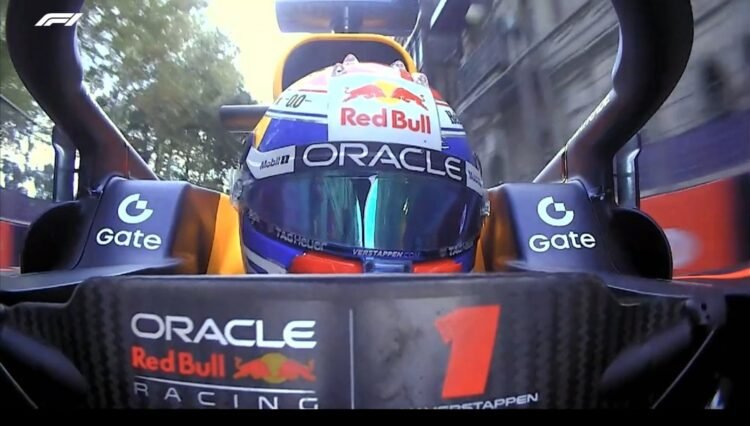 En una tremenda clasificación, Verstappen se quedó con la pole en Bakú