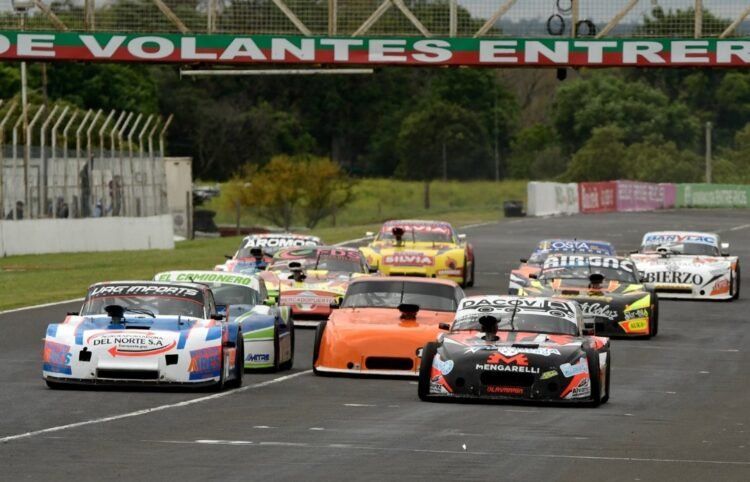 Turismo 4000 Argentino: Suárez y Larroque ganaron las series