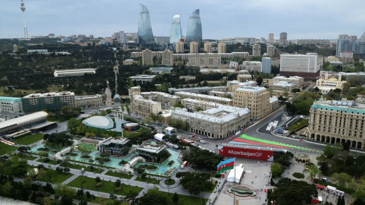 El desafío de Colapinto para el fin de semana: cómo es el circuito de Bakú, uno de los más extremos de la F1