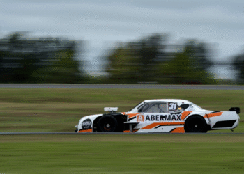 Turismo 4000 Argentino en Paraná: en una apasionante final, Juan Urbieta se llevó un histórico triunfo