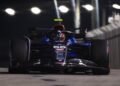 Carlos Sainz y Albon, descalificados en Singapur: largarán desde la última fila este domingo