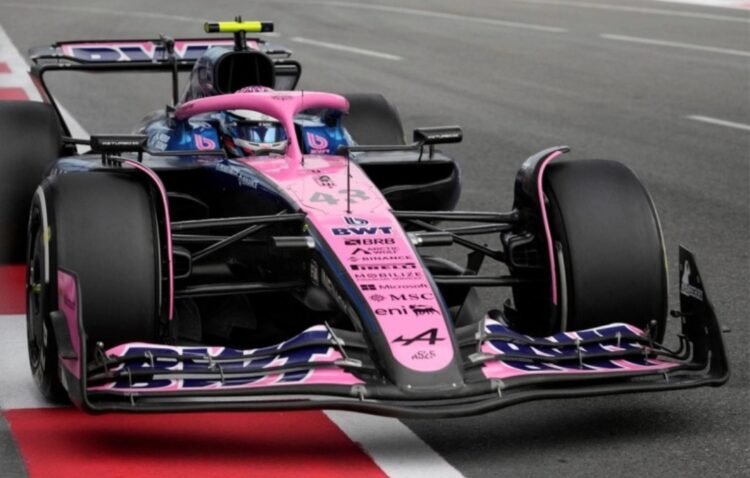 Colapinto inició su actividad en el exigente circuito callejero de Singapur