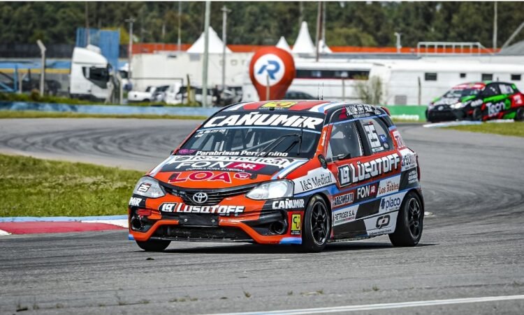 Renzo Blotta logró el mejor tiempo tras la primera tanda clasificatoria del TN Clase 2
