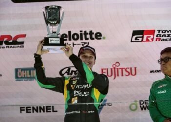 Bajo la lluvia de Fiji: Sacha Fenestraz ganó en la Súper Fórmula Japonesa