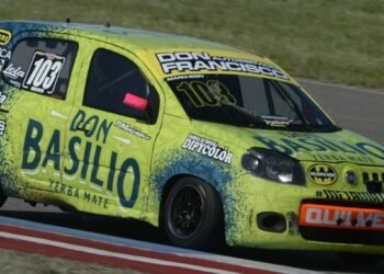 Valentino Spinella, Thomas Marchesin y Matías Clapier ganaron las series de la Clase Dos del Turismo Pista