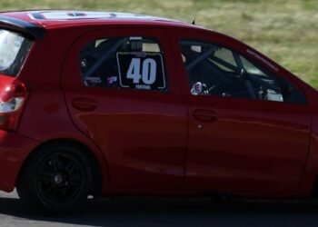 Gastón Fontana, Nicolás Pezzucchi y Tomás Vitar ganaron las series de la Clase Tres del Turismo Pista