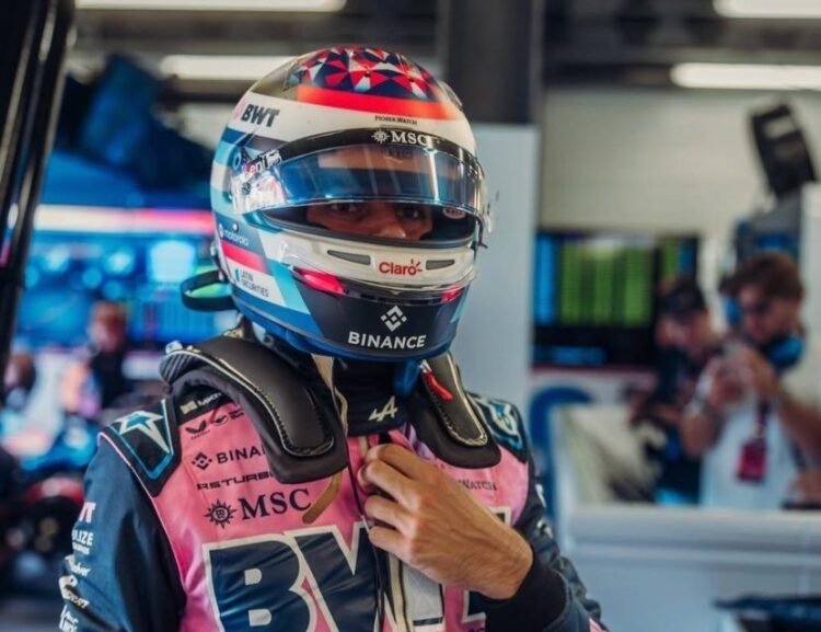 Ola de calor extrema: el traje especial que usará Franco Colapinto en la carrea de Singapur
