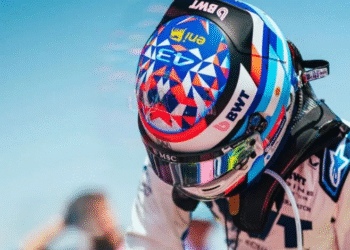 Un homenaje al Torino: Colapinto utilizará un casco especial inspirado en la famosa Misión Argentina