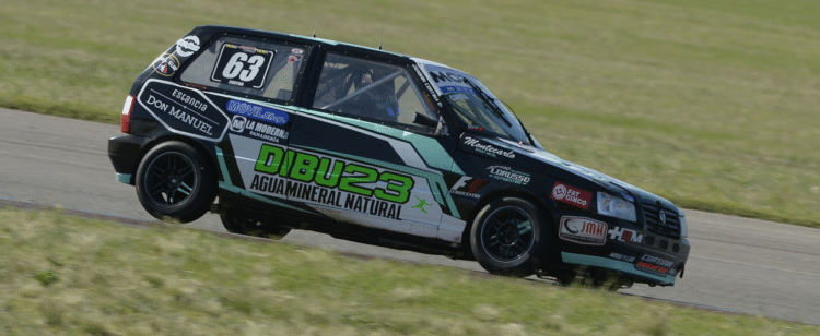Joaquín Cortina y su Fiat Uno dominaron los entrenamientos de la Clase Uno del Turismo Pista