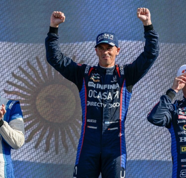 ¡Grande Tanito!: Leonel Pernía ganó en Brasil y se consagró campeón del TCR South America