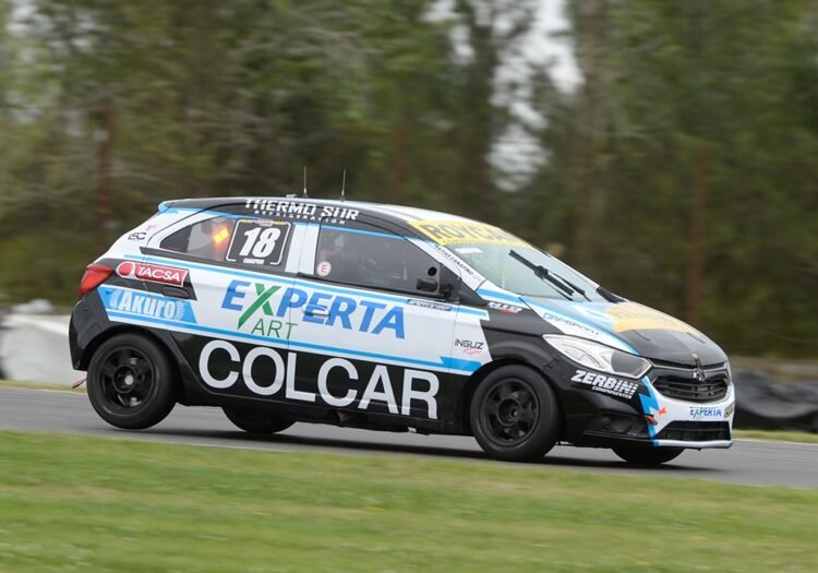 Matías Canapino marcó la pole en la Clase 3 del Turismo Pista