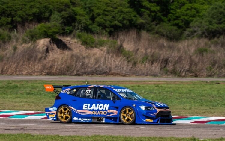 Franco Vivian dominó los entrenamientos del TC2000 en Salta