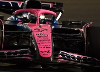 Franco Colapinto no tuvo ritmo y quedó último en la carrera Sprint del GP de Qatar