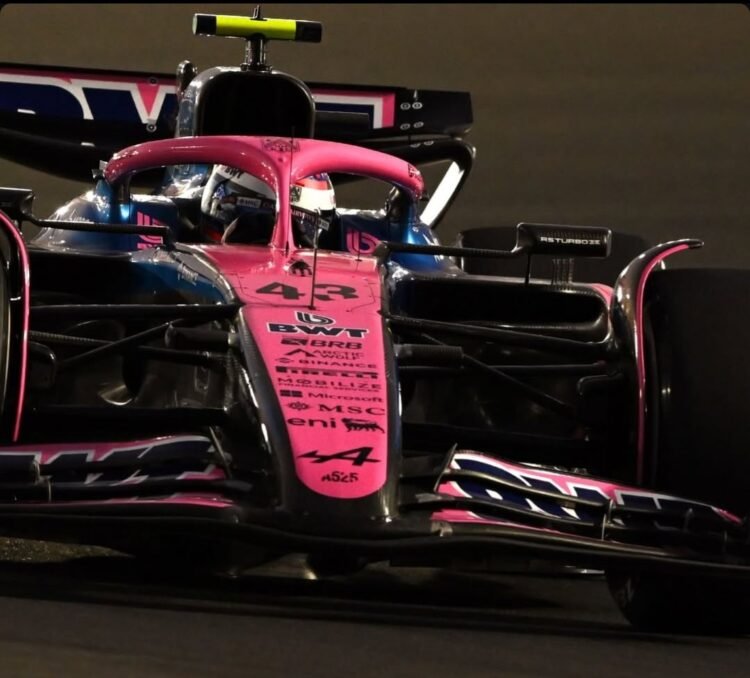 Franco Colapinto no tuvo ritmo y quedó último en la carrera Sprint del GP de Qatar