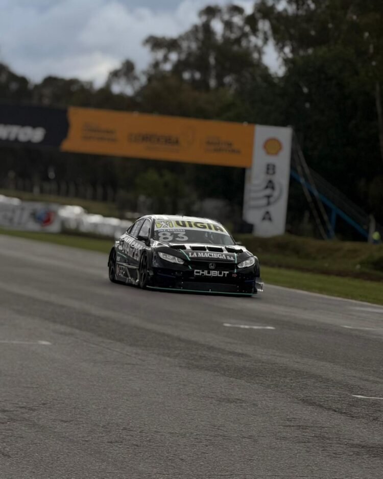 Turismo Carretera 2000: Ardusso se quedó con el entrenamiento más rápido del viernes