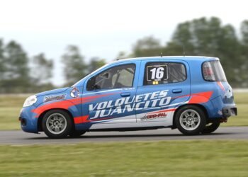 Juan Cruz Paulides y el Fiat Uno Way dominaron la primera clasificación de la Clase Dos del Turismo Pista