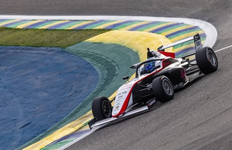 Histórico fin de semana de la F4 Brasilera: Federico Díaz Quaglia clasificó noveno y Renzo Barbuy undécimo