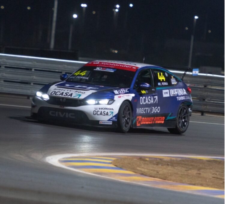 TCR South America: un fuerte temporal obligó  a suspender la carrera que lo tenía a Pernía largando desde la pole