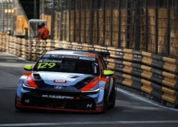 TCR World Tour: Néstor Girolami hizo historia y ganó en Macao