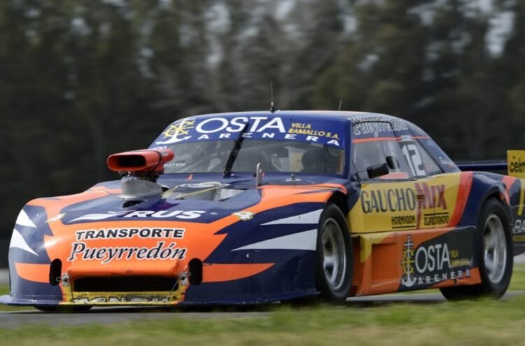 Turismo 4000 Argentino en La Plata: William y José Luis Newing, los más rápidos del viernes