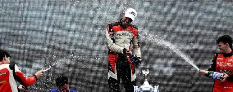 TCPPK: triunfo de Pelladino, podio para los hermanos Ochoa y campeonato para Juan Sebastián Gallo