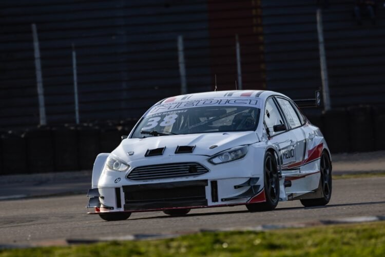 Turismo Carretera 2000: el JM Motorsport continúa con su plan de pruebas en el Gálvez