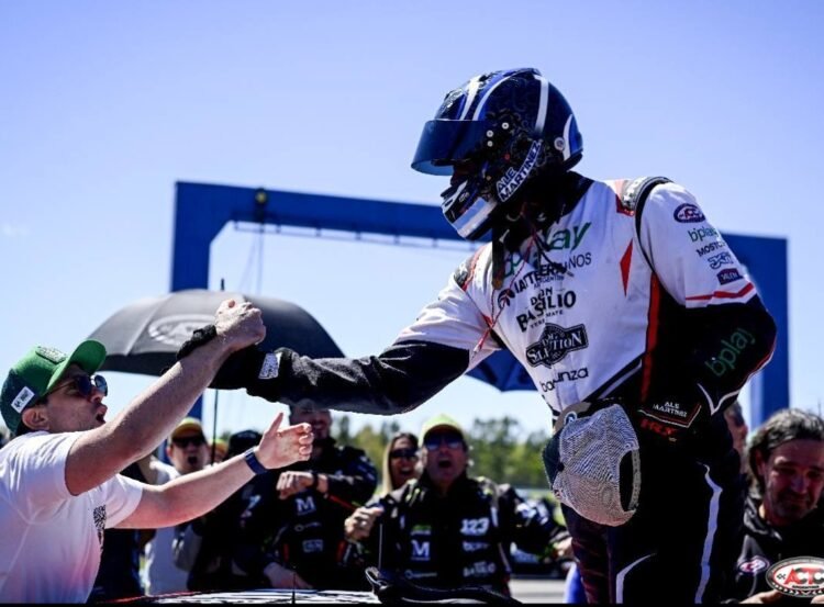 Alejandro Martínez da pelea en el TC Pista Mouras: “Mientras las matemáticas den, todo es posible”