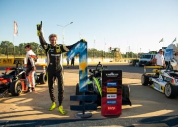 En una carrera con muchos cambios: Chuck se llevó la primera final de la Fórmula Nacional