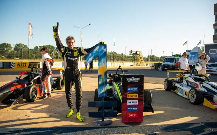 En una carrera con muchos cambios: Chuck se llevó la primera final de la Fórmula Nacional