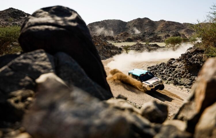 Arrancó el Dakar con una buena actuación de los pilotos argentinos