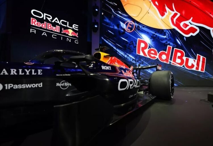 Red Bull presentó la primera decoración de su era Ford