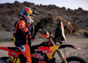 Luciano Benavides logró su primer triunfo en motos: así fue la quinta etapa del Dakar para los argentinos