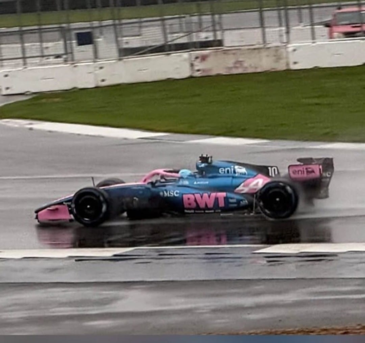 El equipo Alpine estreno este miércoles el monoplaza que conducirán Franco Colapinto y Pierre Gasly