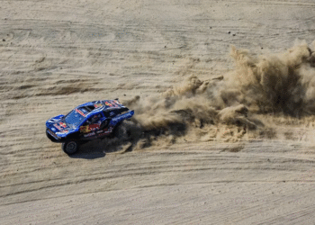 Dakar 2026: Honda quiebra el dominio en motos y Ford toma el mando en autos