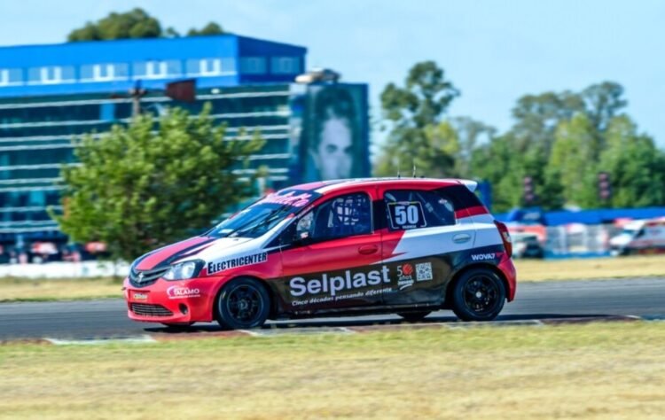 Turismo Pista: Benedictis, Baldinelli y Stieglitz se quedaron con las series de la Clase Tres