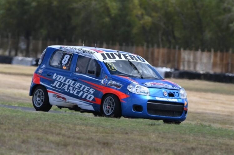 Paulides ganó una accidentada final en la Clase Dos del Turismo Pista