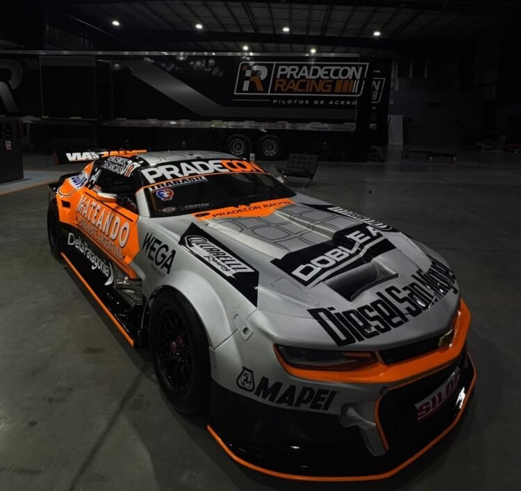 El Pradecon Racing presentó sus autos: “Queremos ganar carreras y campeonatos”