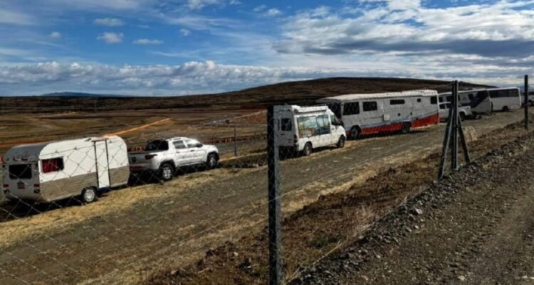 La gente ya se acerca al autódromo de El Calafate