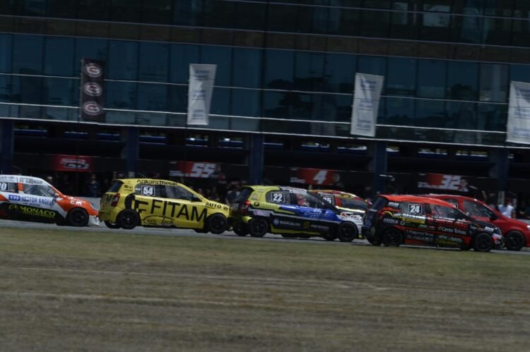 Con más de 130 autos el Turismo Pista se prepara para su segunda fecha en La Pampa