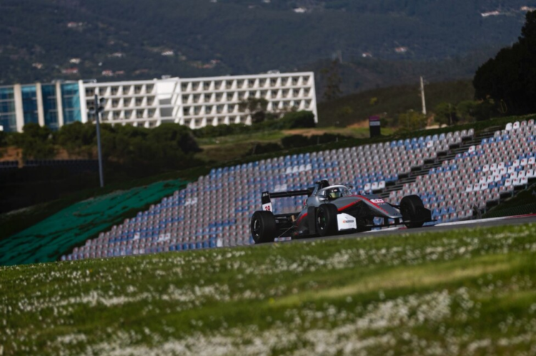 Argentinos en el exterior: el paso de Trappa, Panetta, Barbuy y Giovanelli por Portimão