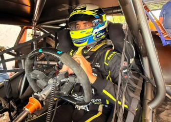 Lucas Carabajal probó en La Plata junto al DTA Racing y se prepara para el debut en Viedma