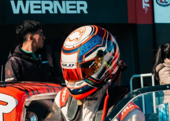 Santilli Pazos probó el Mustang de TC Pista con el acompañamiento de Mariano Werner