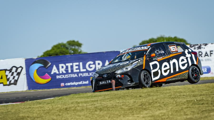 Lucas Petracchini logró la pole en la primera fecha de la Clase 2